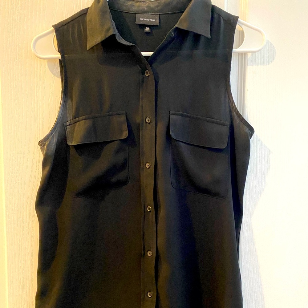 Who What Wear Black Sleeveless Top